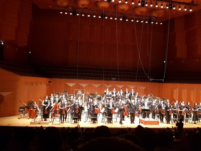 독일 출신 바이올리니시트 크리스티안 테츨라프의 베토벤 바이올린협주곡 연주 후