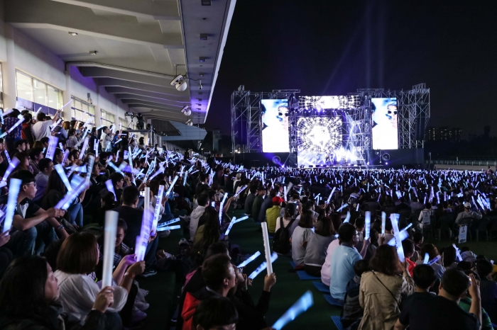 한국마사회는 ‘경마공원 콘써-트’를 개최해 티켓 판매 수익금에 한국마사회 지원금을 더해 총 4,000만 원을 기부했다(사진 제공= 한국마사회 홍보부).