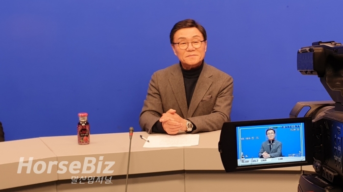 한국무죄네트워크 유튜브 무죄TV를 운영하는 이춘발 위원장